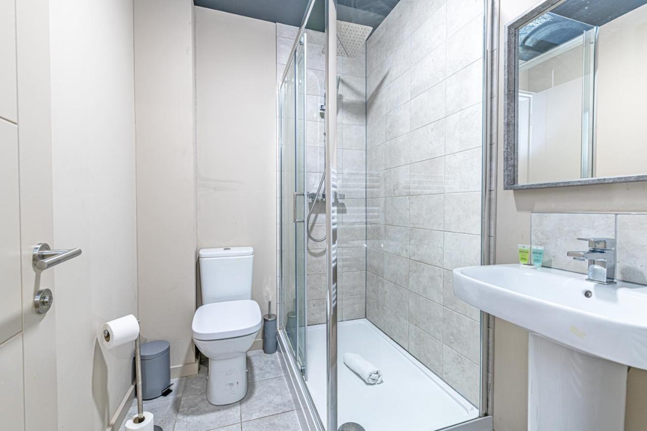 Wigan Central Serviced Apartments Екстериор снимка