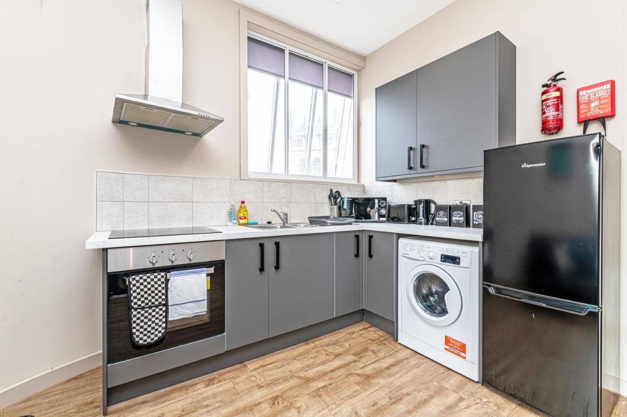 Wigan Central Serviced Apartments Екстериор снимка
