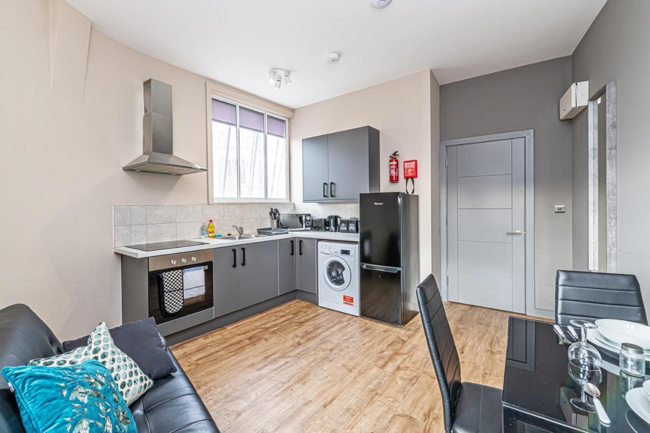 Wigan Central Serviced Apartments Екстериор снимка