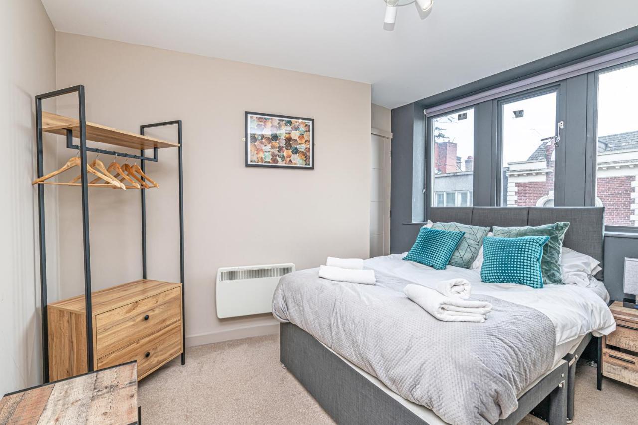 Wigan Central Serviced Apartments Екстериор снимка