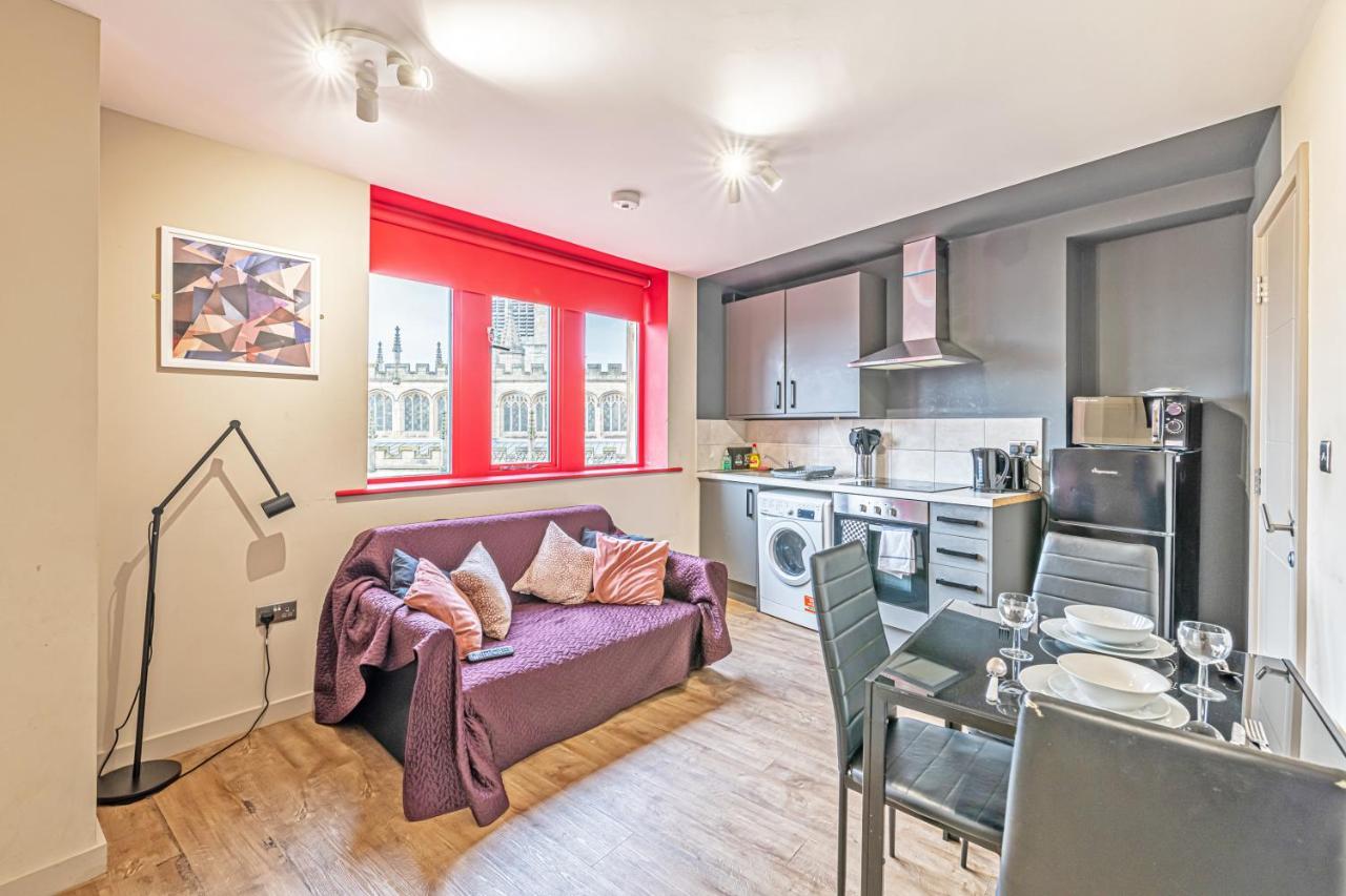 Wigan Central Serviced Apartments Екстериор снимка